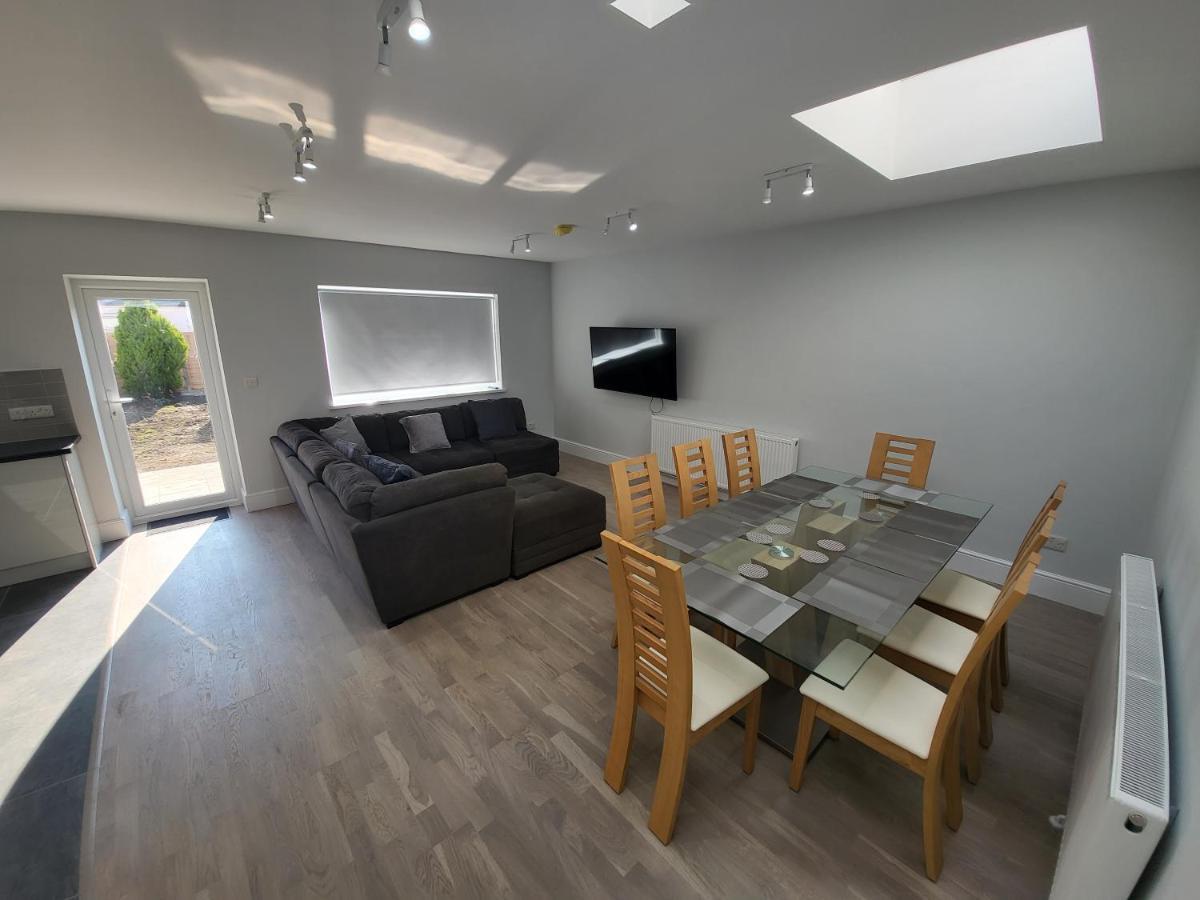 High Spec Large 6 Bedroom House! Kingston upon Thames  Exterior photo